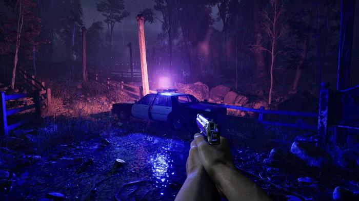 Gameplay dari Game A.I.L.A dengan nuansa horor mencekam, pemain mengendalikan karakter yang memegang senjata.