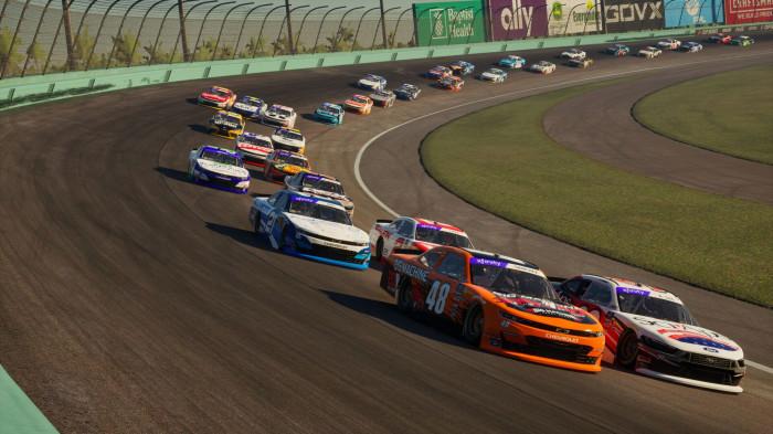 Gameplay NASCAR 25