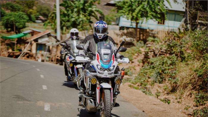 Aktivitas Journey to The East Vol. 2 yang diikuti oleh komunitas Honda Big Bike Owners Society (Big BOS) pada September 2025.