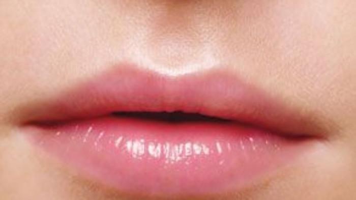 7 Rekomendasi Lip Treatment yang Dapat Menghidrasi Bibir Sepanjang Hari