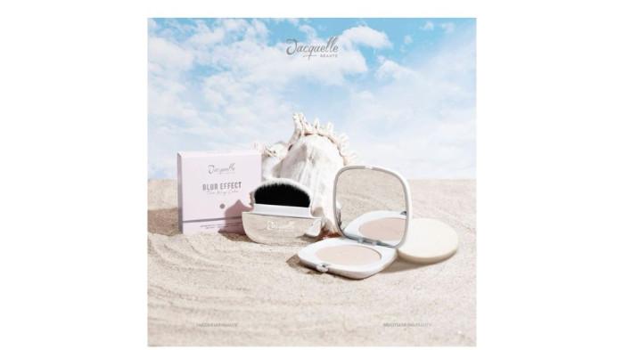 Jacquelle Blur Effect Two Way Cake