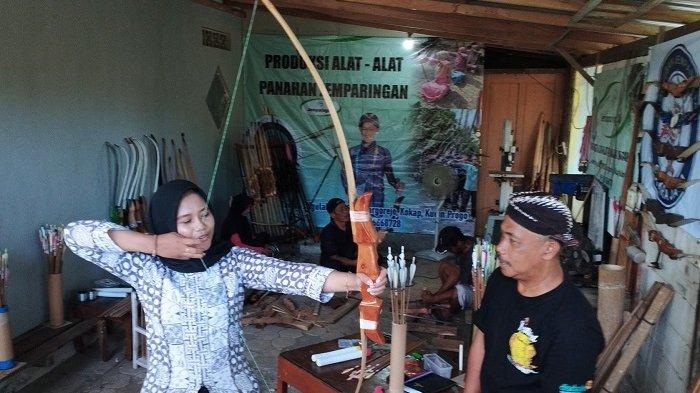Joko Triyanto Jadi Produsen Alat Jemparingan Besar dari Kulon Progo, Pasar hingga Mancanegara