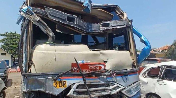 KRONOLOGI Kecelakan Bus di Jalan Raya Solo-Sragen, Diduga Ngeblong