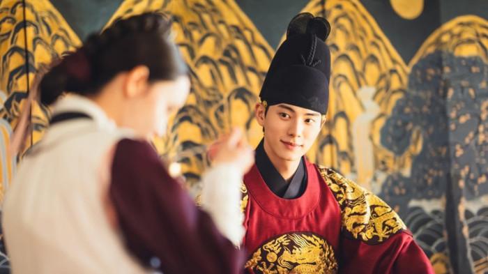 Karakter Raja Yi Heon dalam Bon Appetit, Your Majesty fiktif