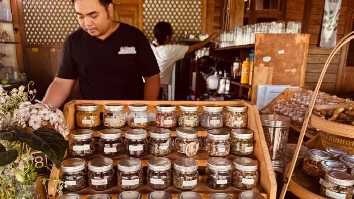 Lokanusa Kotagede Sajikan Pengalaman Unik Meracik Teh Sendiri