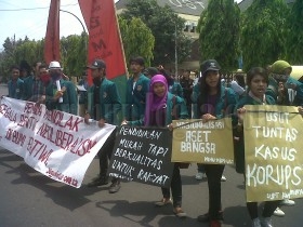 Mahasiswa UST Tuntut Pemberantasan Korupsi