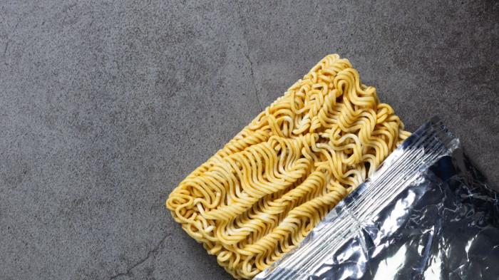 Generasi Z Mulai Jauh dari Sayur dan Buah Saat Camilan Instan Merajalela