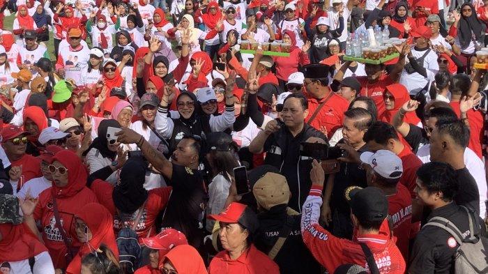 Masyarakat Klaten Senam Bersama di Lapangan Ngendo, Beri Dukungan untuk Ganjar-Mahfud