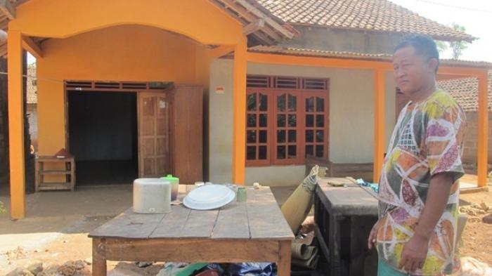 Rumah keluarga Ladino dan Tugiyah, warga Kwangen Lor, Desa Pacarejo Semanu, Gunungkidul