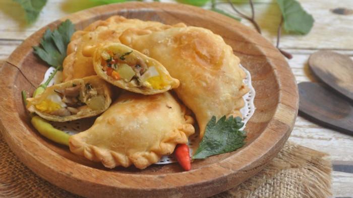 Pastel Isi Ayam Sayuran