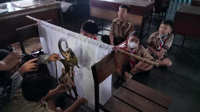 Praktik Metode Pembelajaran di Sekolah