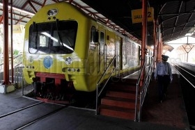 Beli Empat Tiket Kereta Api Gratis Satu Tiket