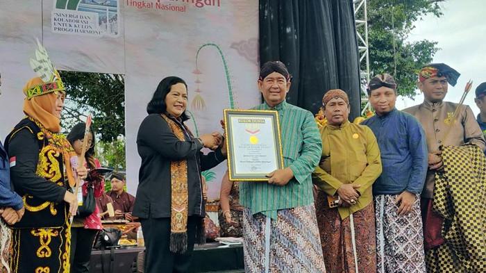 1.474 Peserta Ikuti Gladhen Ageng Jemparingan 2025 Nasional di Kulon Progo, Pecahkan Rekor MURI