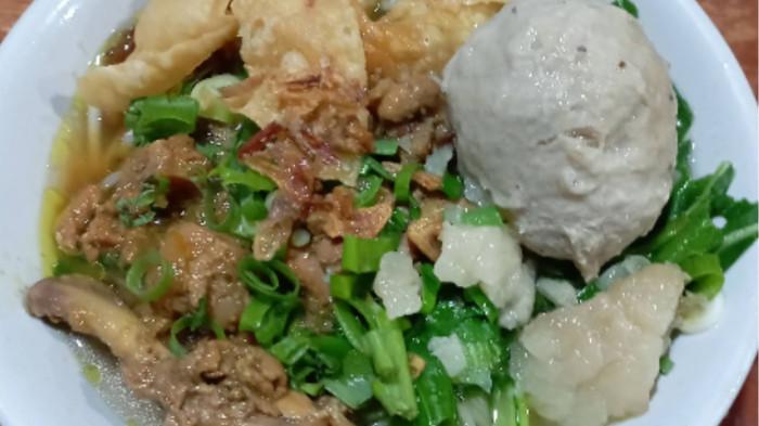 Sajian Mie Ayam Bakso Kondang Roso