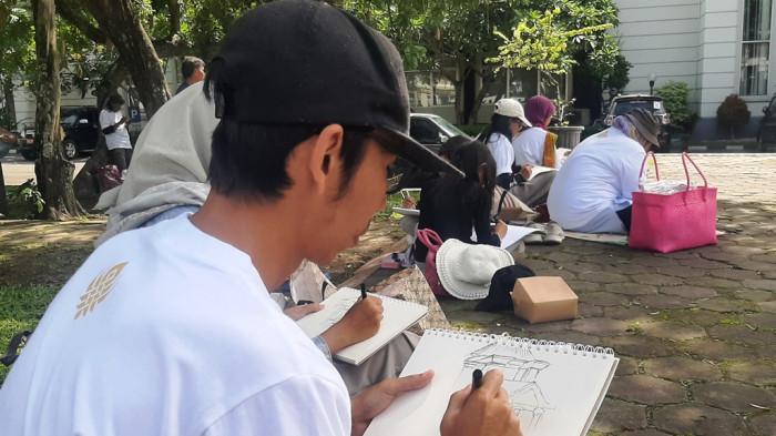 Retrospeksi Satu Abad Tino Sidin Diwarnai dengan Rally Sketsa