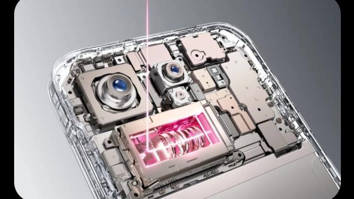 Sensor kamera Husselblad yang dipasangkan pada Oppo Find X9 Pro.