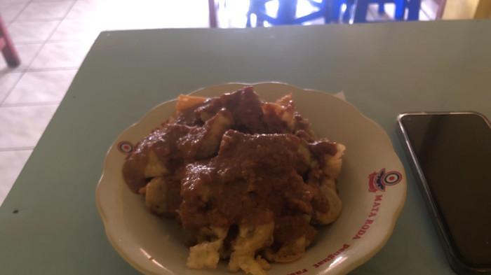 Siomay Batagor Paling Laris di Ring Road Selatan Yogyakarta