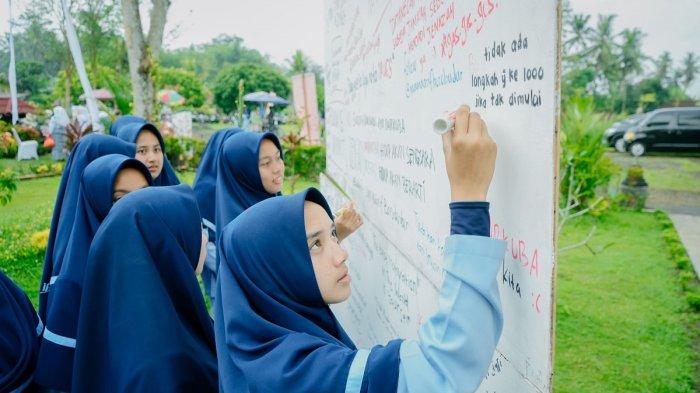 Sosialisasi Bahaya Narkoba bagi Ratusan Pelajar Digelar di Kawasan Borobudur