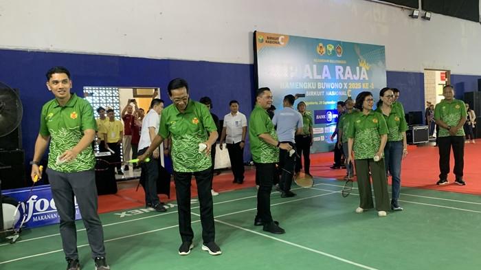 Sri Sultan HB X Buka Kejuaraan Bulu Tangkis Piala Raja HB X 2025, Diikuti 2.143 Atlet