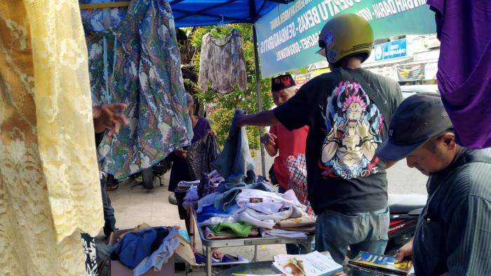 Suasana di Tenda Sedekah SMJ