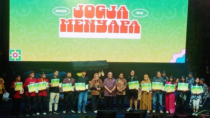 Malam Puncak Jogja Menyapa Berlangsung Meriah, Wagub DIY Ajak Generasi Muda Jadi Duta Keistimewaan