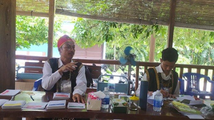TPS Unik Bertema Pakaian Adat Tari Badui Warnai Pemilu 2024 di Maguwoharjo Sleman