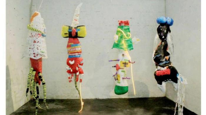 Instalasi seni berjudul 'Human Alter Ego In The Plastic Age' karya TacTic Plastic. (Sumber: Arsip Pribadi TacTic Plastic)