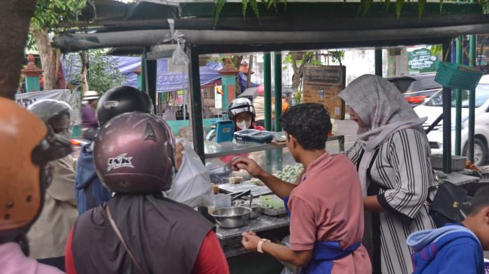 Tampak Belakang Djadjanan Pak Darso