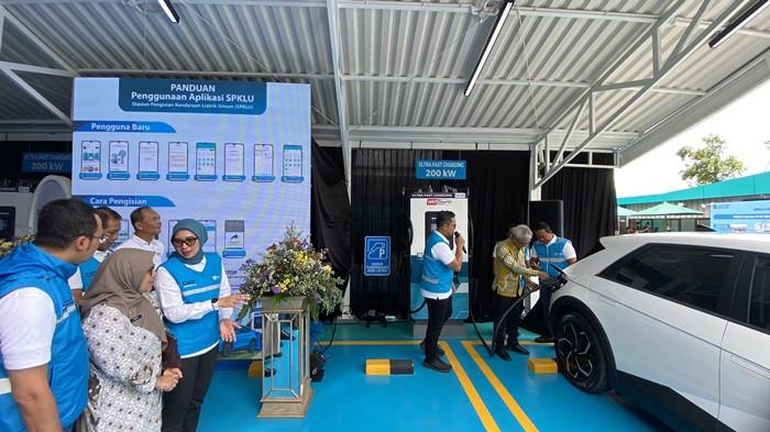 Pengguna EV Meroket 300 Persen, PLN Resmikan SPKLU Center Terbesar di Jogja-Jateng