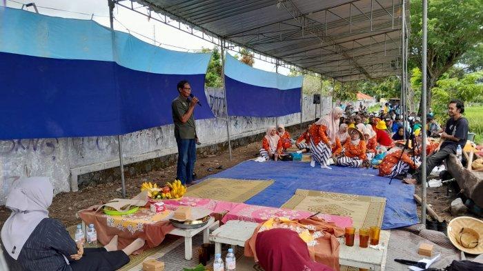 Tradisi Wiwitan Menjelang Panen Padi Rojolele Srinuk di Desa Prawatan Klaten