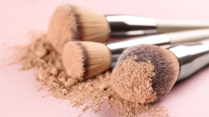 Alat makeup brush