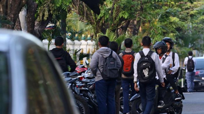 Jangan Sekolah Melulu