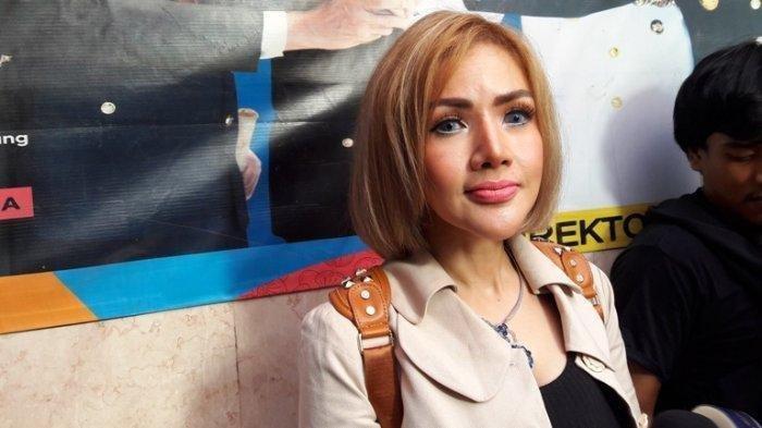 Bawakan Vitamin Untuk Suami, Barbie Kumalasari Sebut Galih Ginajar Semakin Kurus