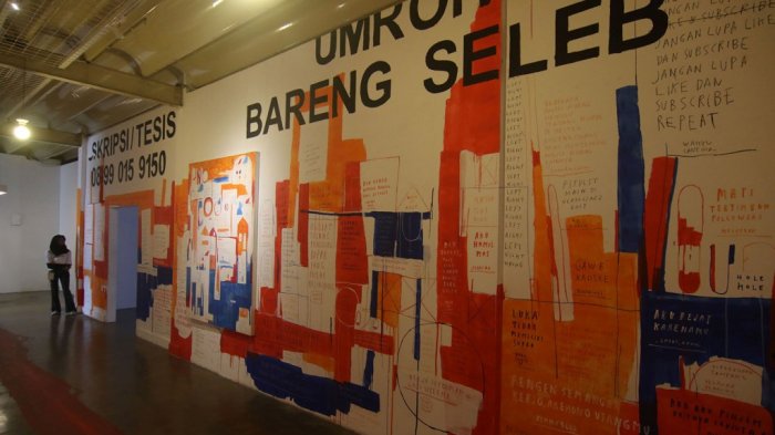 Farid Stevy Asta Olah Fenomena Corat-coret Teks di Ruang Publik Jadi Karya di Biennale Jogja XIV
