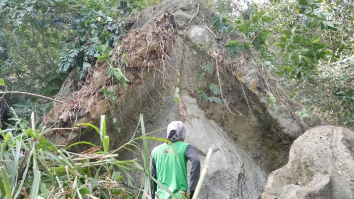 BREAKING NEWS: Arca Ganesha Raksasa Prambanan Ditemukan di Lereng Jurang