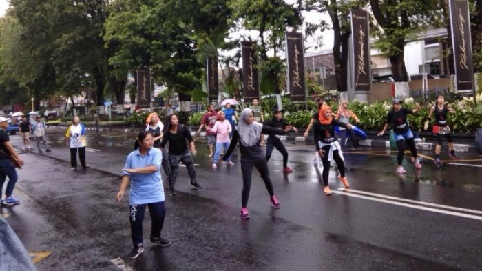 Car Free Day Jogja Kreatif Dimulai dengan Senam