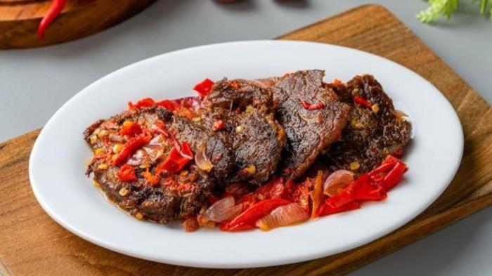 Resep Dendeng Balado Khas Minang yang Gurih, Pedas, dan Nagih