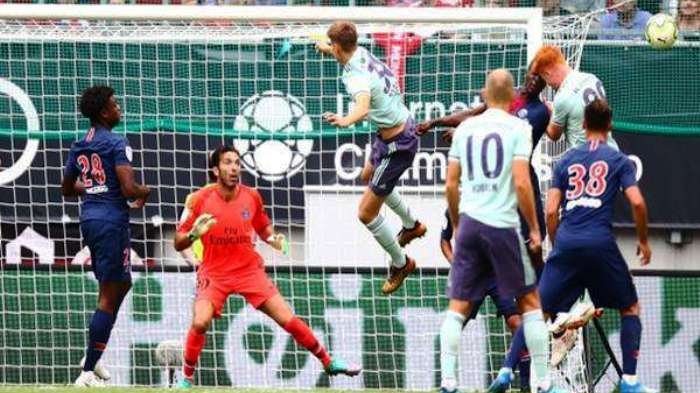 ICC 2018 - Buffon Gagal Selamatkan PSG dari Gempuran Bayern Muenchen