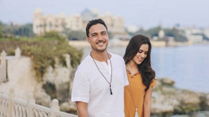 Hamish Daud dan Raisa di India
