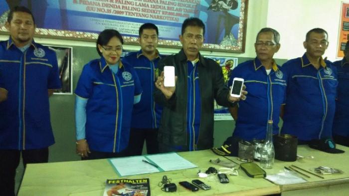 REALTIME: Waduh, Empat Ponsel Ditemukan Dalam Lapas Narkotika Pakem
