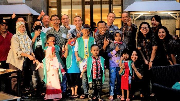 Hyatt Regency Yogyakarta Berbagi Kasih dengan YKAKI