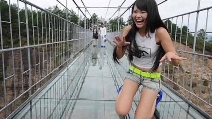 Wisata Jembatan Menantang di Taiwan Ini Layak Anda Coba