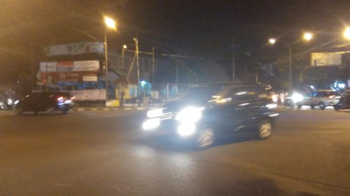 Kamis Malam, Simpang Empat Jalan C Simanjutak Terpantau Lancar