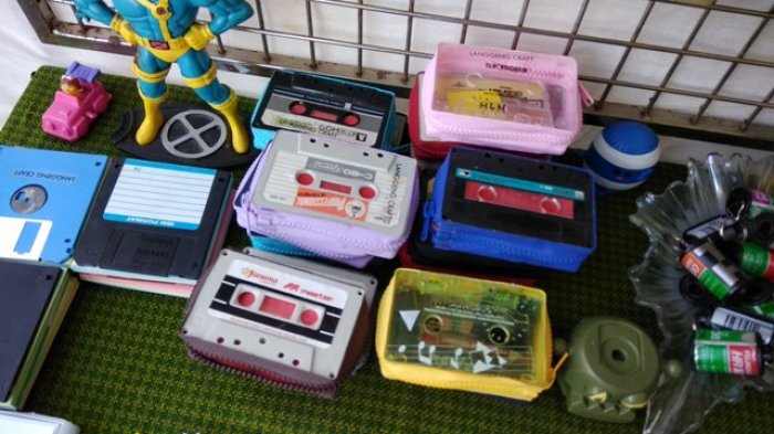 Kreatif, Pemuda Ini Sulap Kaset dan Keyboard Bekas Jadi Barang Bermanfaat