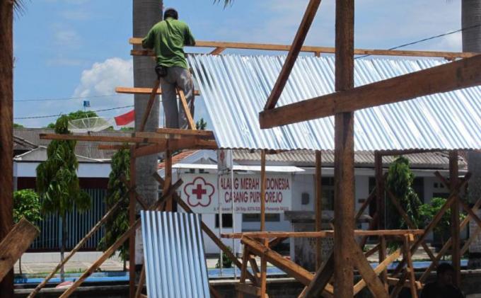 Lokasi Lapak Darurat Pedagang Pasar Baledono Menuai Protes