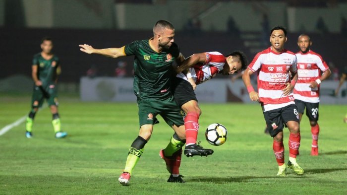 Live Streaming Pekan ke-34 Liga 1 2018 Borneo FC vs PS Tira - Live Streaming TV One