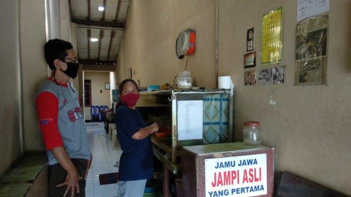 Suasana Jampi Jawi Asli Jamu Cekik yang usianya mencapai 145 tahun di Jalan Brigjen Katamso Nomor 132 Kota Yogyakarta, Jumat (24/07/2020)