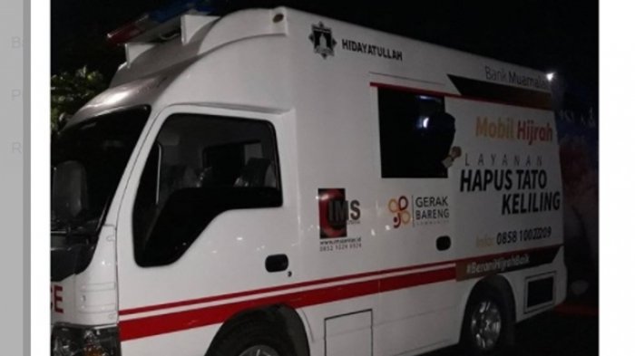 Wah Ada Mobil Hapus Tato Keliling di Arena Reuni Akbar 212