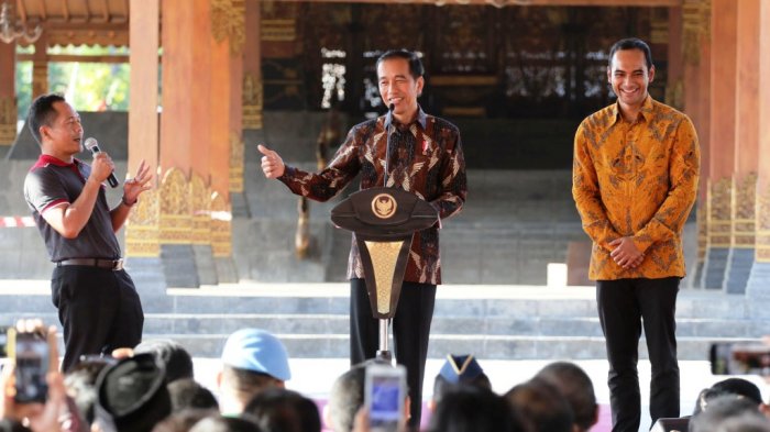 Warga Gamplong Minta Sepeda, Jokowi Berikan Kuis Soal Ikan