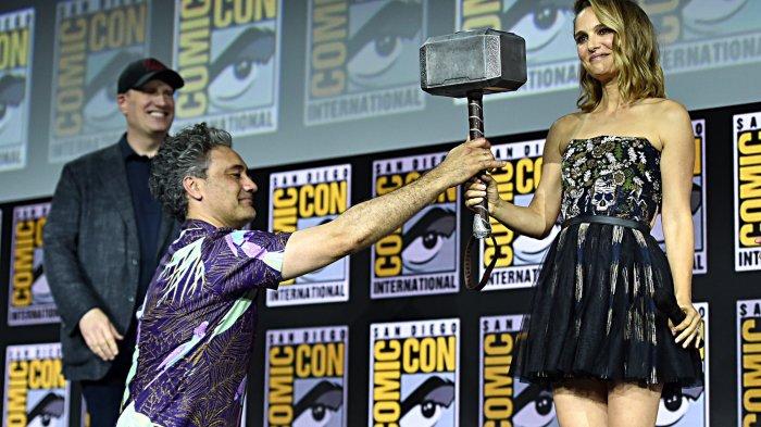 Pengumuman Resmi Film Thor 4 : Natalie Portman Bakal Jadi Thor Perempuan